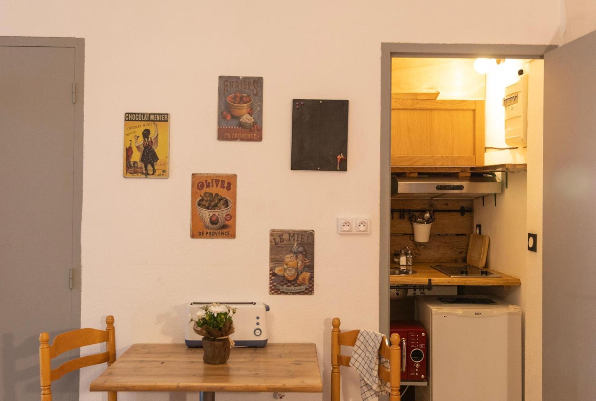 Instant En Provence Apartment Eyragues Exterior photo